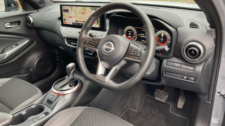 Nissan Juke 1.0 DiG-T N-Connecta 5dr DCT Petrol Hatchback